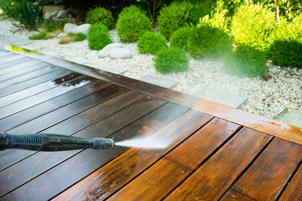 wood pressure wash