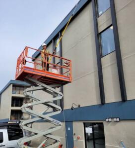 Boom lift Pressure Washing